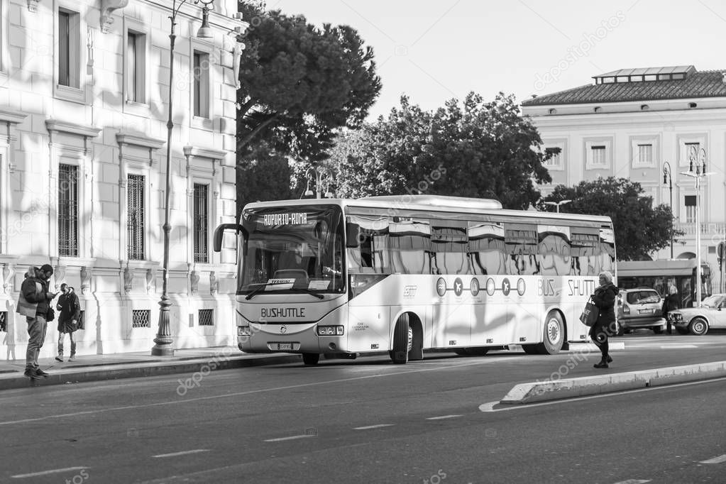Vista di Torino con stazione degli autobus