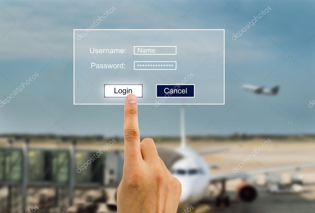 Operatore che cerca un volo al computer insieme a un cliente